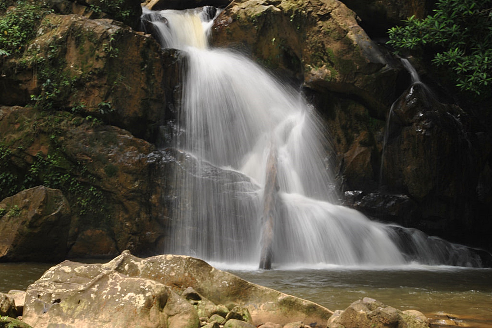 Teladas Waterfall